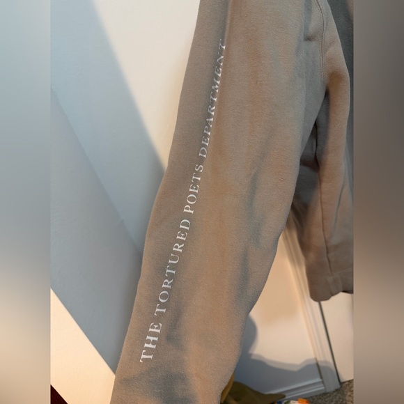 Taylor Swift The Tourtured Poets Department TTPD Crewneck Sweatshirt - Picture 5 of 7